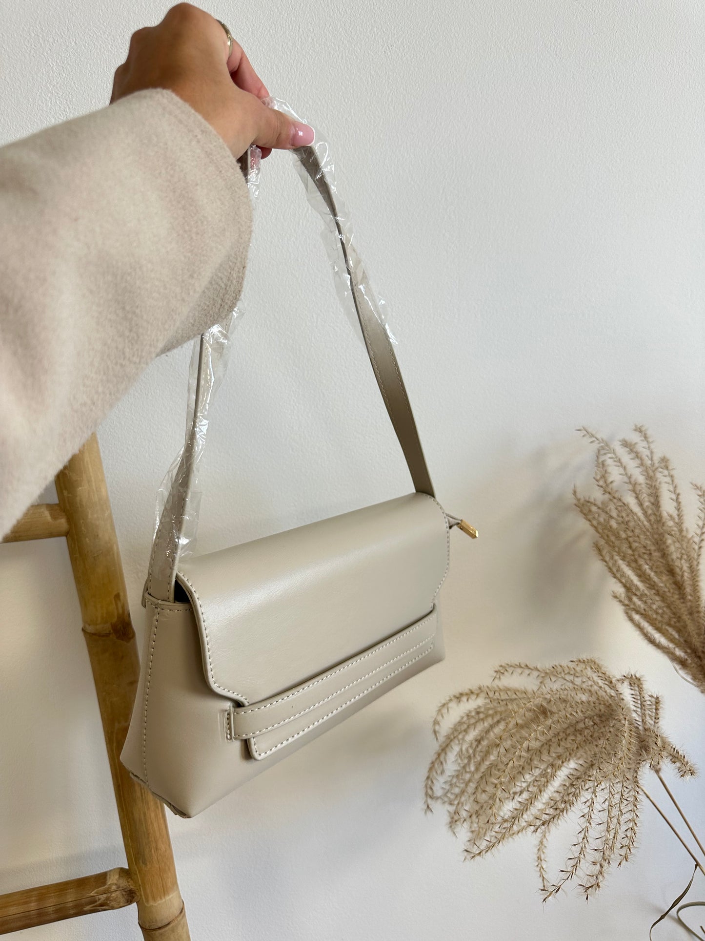 BEIGE TAS